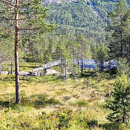 Ved Gaularfjellet מלון